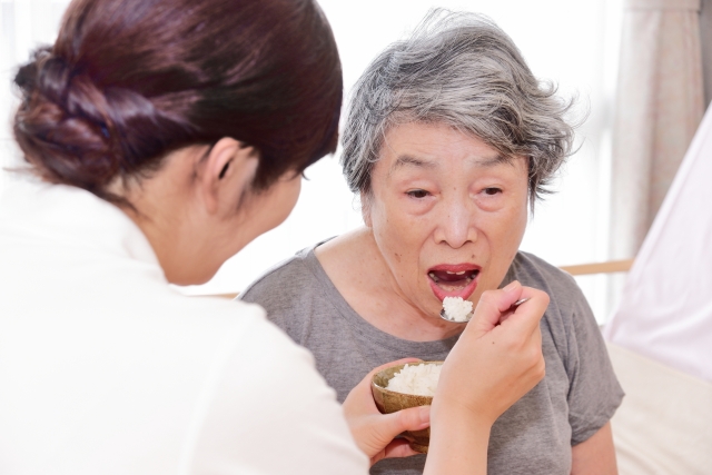 食事介助